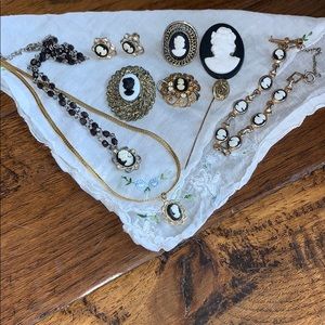 Vintage & antique jewelry lot “black lady Cameo”